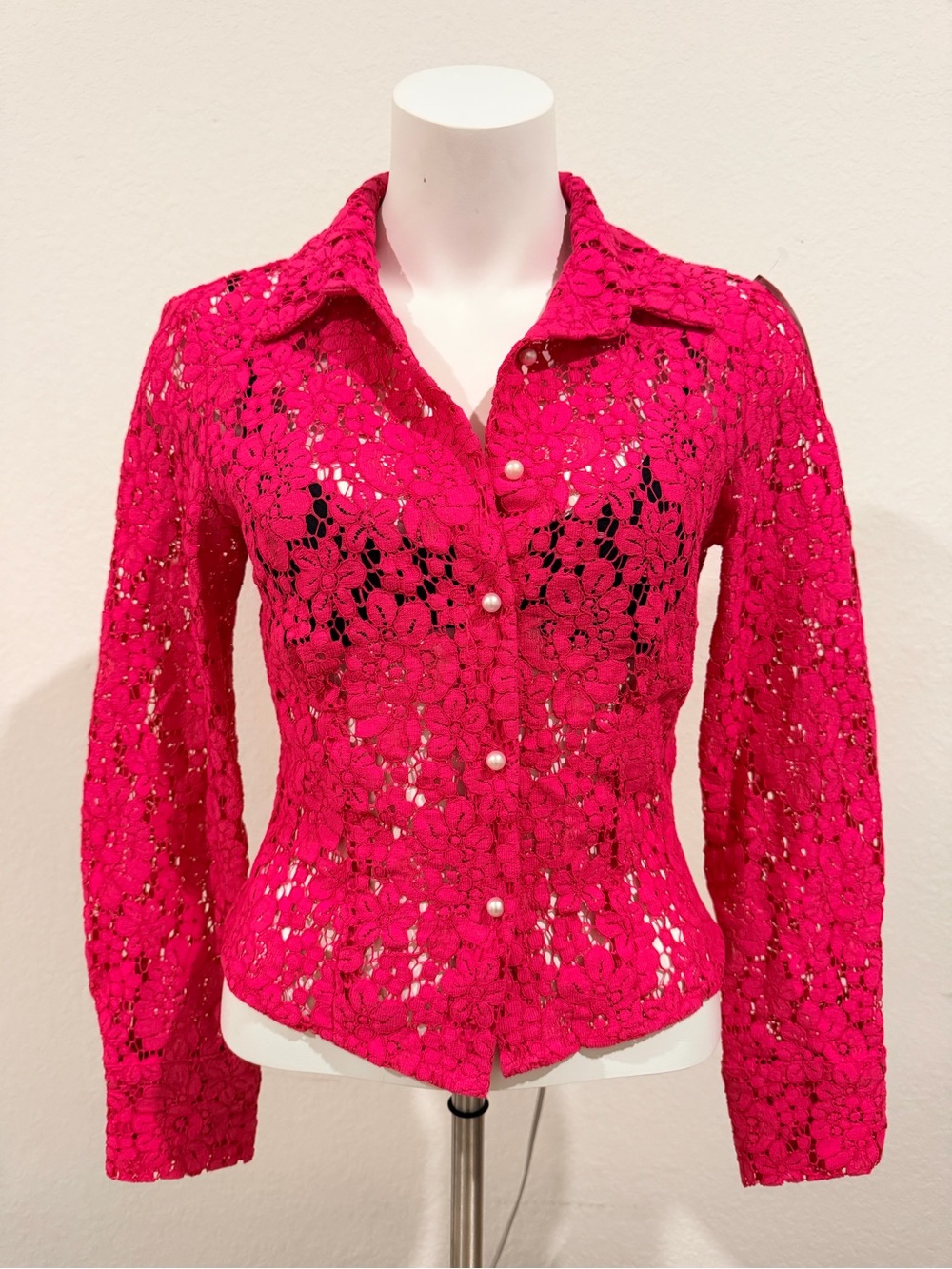 Zara Women's Fuchsia Crochet Button-Front Top #J1001